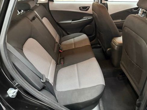 Used 2021 Hyundai Kona SE image 39