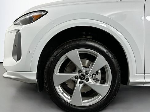 New 2025 Audi Q5 Premium Plus image 11