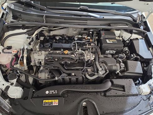 Used 2023 Toyota Corolla LE FWD image 17
