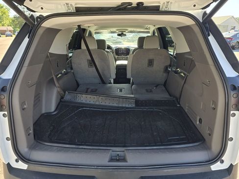 Used 2020 Chevrolet Traverse LT AWD/4WD image 25