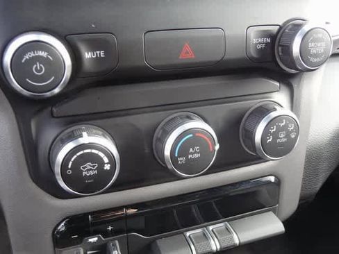 Used 2024 RAM 2500 Big Horn image 17