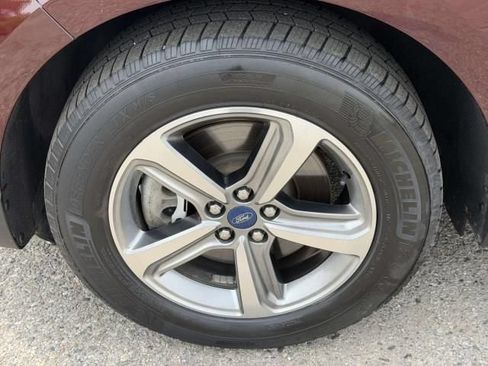 Used 2019 Ford Edge SEL w/ Equipment Group 201A AWD/4WD image 32