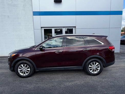 Used 2017 Kia Sorento FWD w/ LX Convenience Package image 5