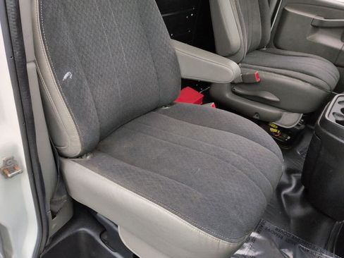 Used 2018 GMC Savana 2500 w/ Driver Convenience Package image 22