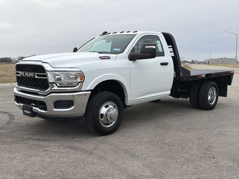 Used 2024 RAM 3500 Tradesman image 2