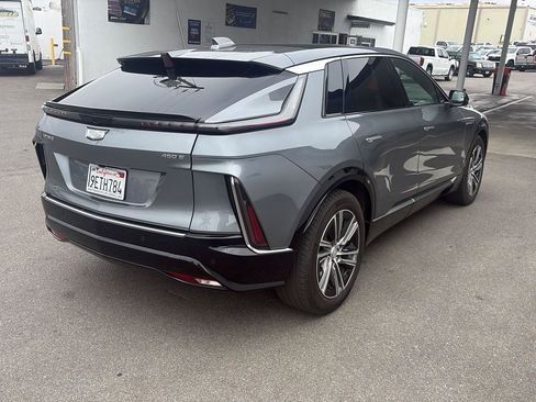 Used 2023 Cadillac Lyriq 2WD image 5