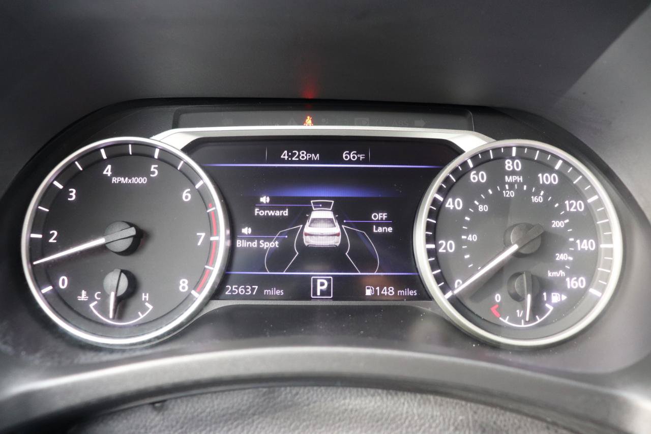 Used 2025 Nissan Sentra SR w/ Midnight Edition FWD image 25