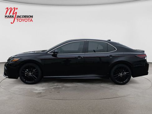 Used 2024 Toyota Camry XSE w/ Navigation Package FWD image 15