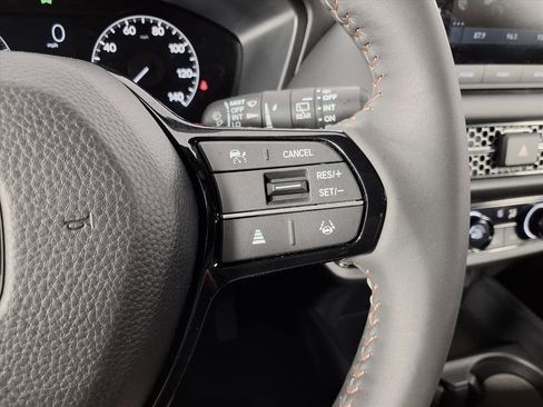 Used 2024 Honda HR-V Sport image 11