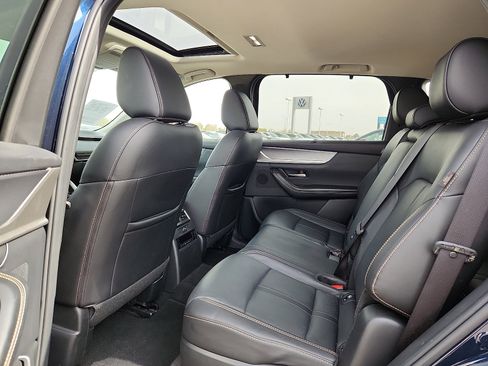 Used 2025 MAZDA CX-90 3.3 Turbo w/ Preferred Package image 12