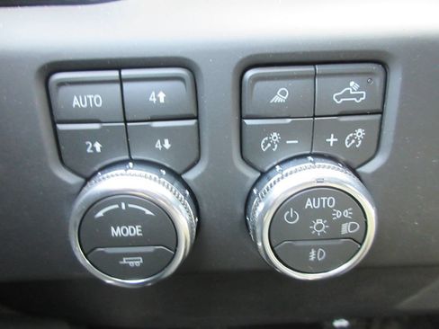 New 2026 GMC Sierra 1500 AT4X w/ AT4X AEV Edition AWD/4WD image 19
