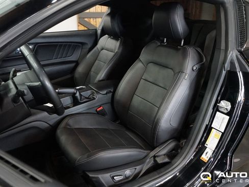 Used 2017 Ford Mustang GT Premium w/ Equipment Group 401A image 11