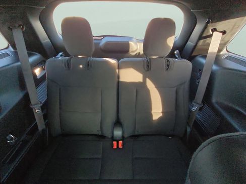 Certified 2020 Ford Explorer XLT image 15