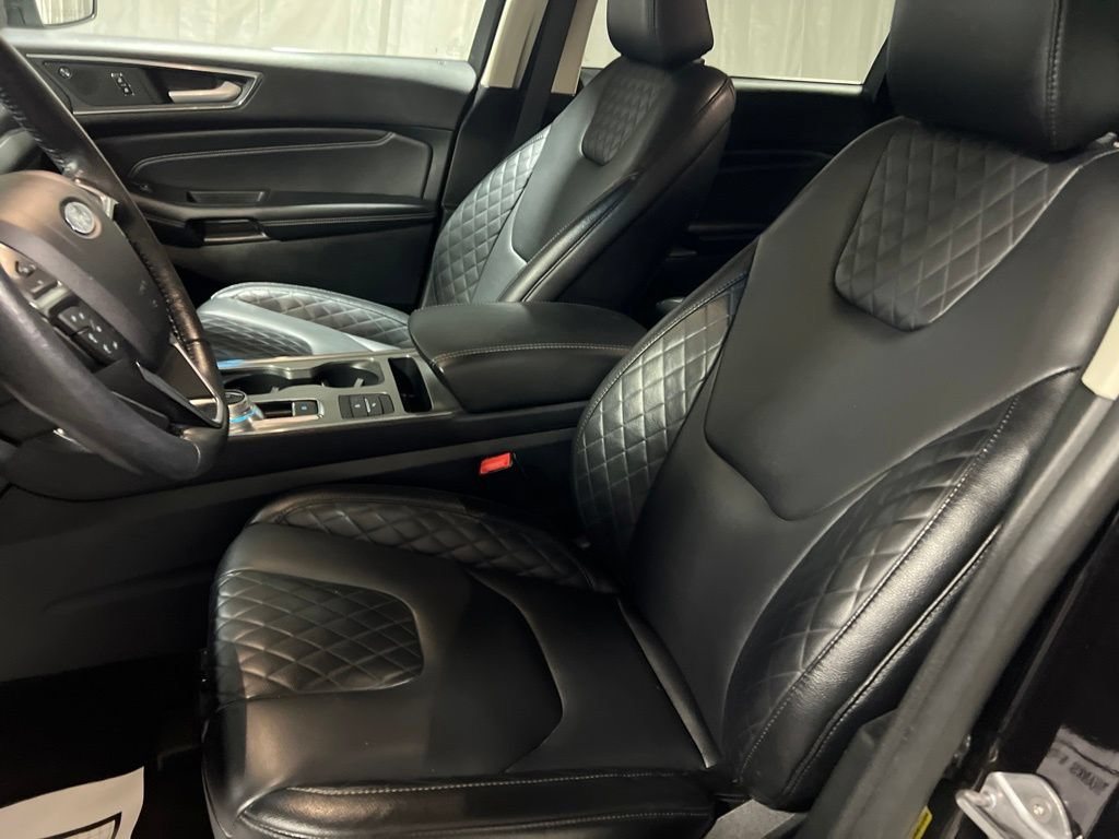 Used 2024 Ford Edge Titanium AWD/4WD image 19