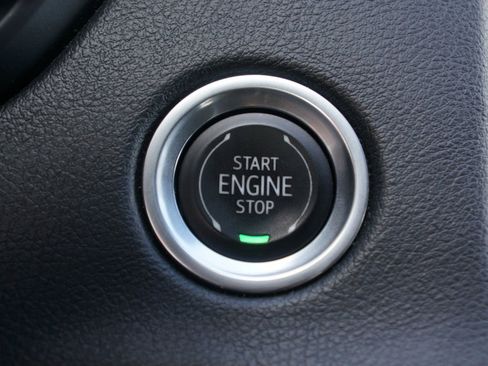 Used 2020 Cadillac XT4 Premium Luxury w/ Cold Weather Package image 39