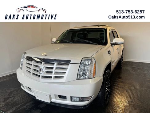 Used 2011 Cadillac Escalade EXT Premium AWD/4WD image 1