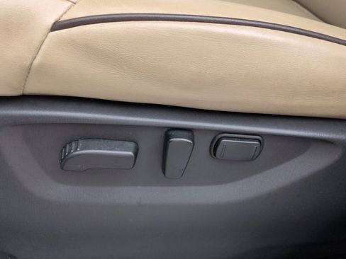 Used 2022 Nissan Armada SV w/ SV Appearance Package image 21