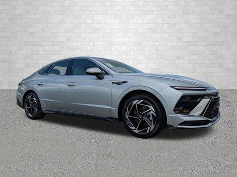 New 2026 Hyundai Sonata SEL FWD image 1