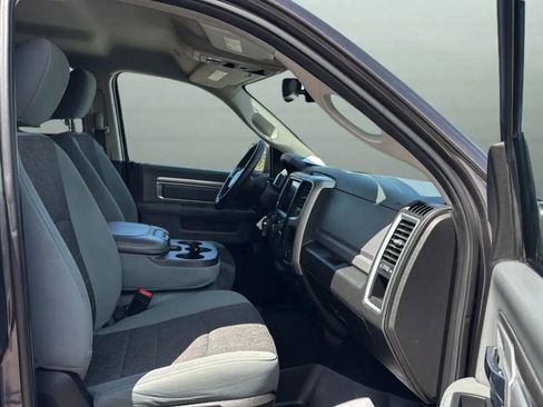 Used 2019 RAM 1500 Classic SLT w/ Luxury Group AWD/4WD image 35