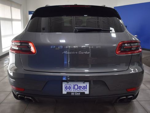 Used 2017 Porsche Macan Turbo image 3