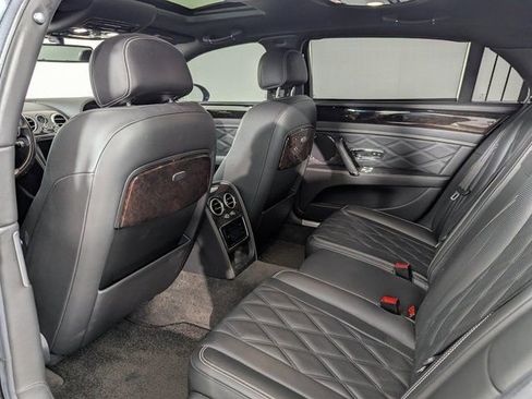 Used 2014 Bentley Flying Spur W12 image 18