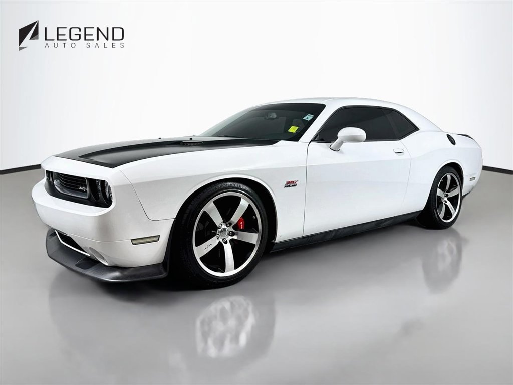 Used 2014 Dodge Challenger SRT8 w/ Harman/Kardon Audio Group RWD image 1