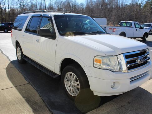 Used 2011 Ford Expedition EL XLT image 2