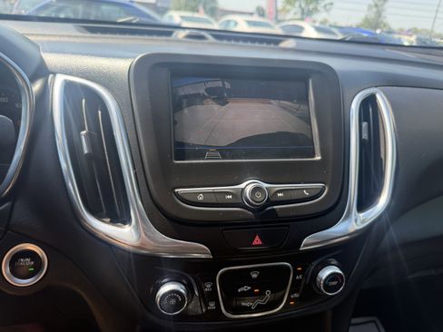 Used 2019 Chevrolet Equinox LT image 15