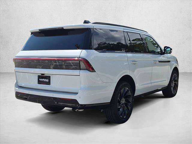 New 2027 Lincoln Navigator Reserve w/ Jet Appearance Package AWD/4WD image 8