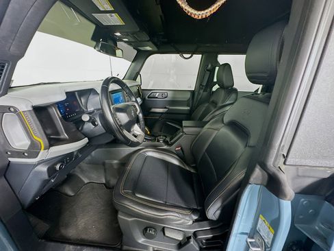 Used 2022 Ford Bronco Badlands w/ Sasquatch Package image 13