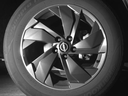 Used 2025 Nissan Rogue SV AWD/4WD image 13