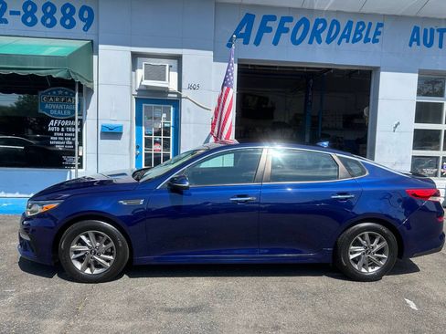 Used 2020 Kia Optima LX FWD image 5