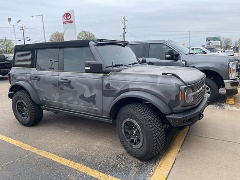 Used 2022 Ford Bronco Badlands w/ Sasquatch Package image 2