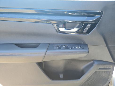 Used 2025 Honda CR-V EX-L image 13