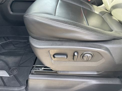 Used 2019 Chevrolet Silverado 1500 LTZ w/ LTZ Premium Package image 11