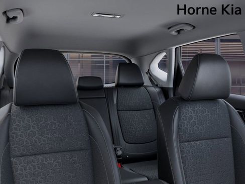 New 2025 Kia Seltos S image 27