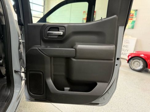 Used 2024 Chevrolet Silverado 1500 Custom AWD/4WD image 18