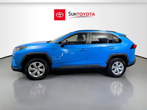 Used 2020 Toyota RAV4 LE image 7