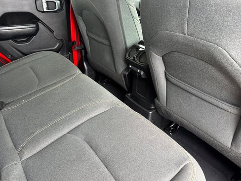 Used 2024 Jeep Wrangler Sport S image 30