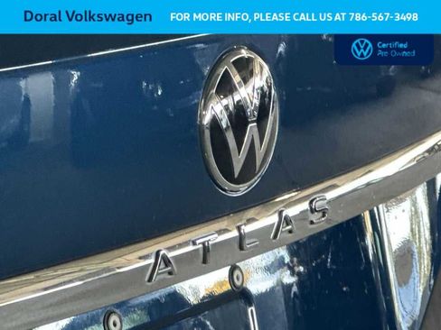 Certified 2023 Volkswagen Atlas SE w/ Black Wheel Package FWD image 10