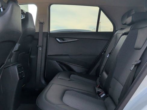 Used 2023 Kia Niro EX image 26