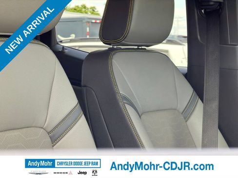 Used 2024 Chevrolet Colorado ZR2 w/ ZR2 Convenience Package III AWD/4WD image 33