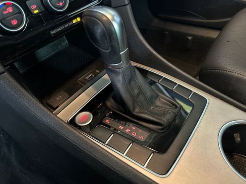 Used 2020 Volkswagen Passat 2.0T SE image 18