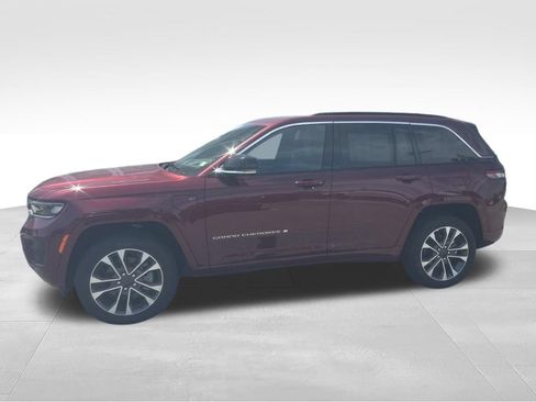 New 2024 Jeep Grand Cherokee Overland w/ Advanced Protech Group III AWD/4WD image 13