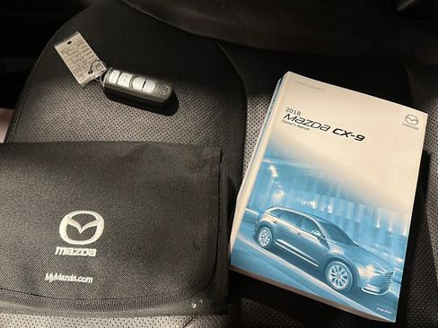 Used 2018 MAZDA CX-9 Touring AWD/4WD image 31
