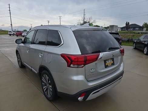 Used 2020 Mitsubishi Outlander SEL FWD image 3