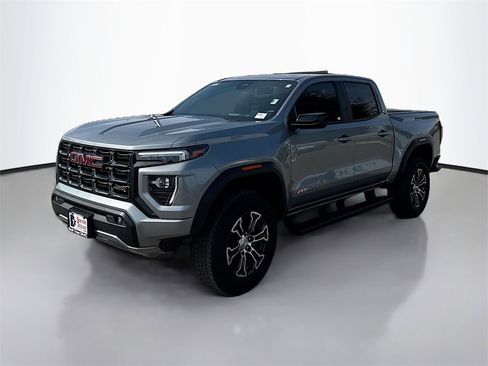 Used 2024 GMC Canyon AT4 w/ AT4 Premium Package image 3