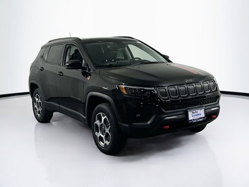Used 2022 Jeep Compass Trailhawk w/ Trailhawk Elite Group image 3