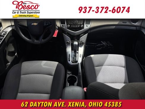 Used 2014 Chevrolet Cruze LS image 10