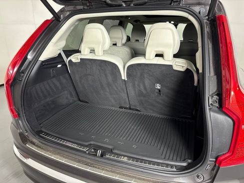Used 2024 Volvo XC90 T8 Ultimate w/ Protection Package Premier AWD/4WD image 24